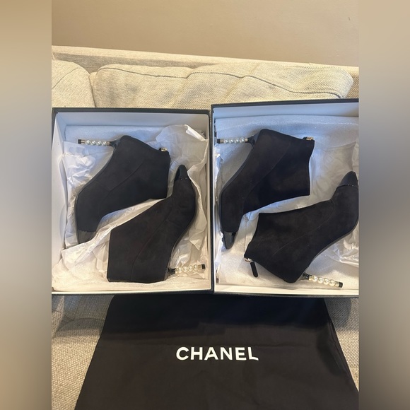 CHANEL Patent Cal - Short Boots Black Cap Toe Pearl size 36 BRAND NEW - Picture 9 of 15